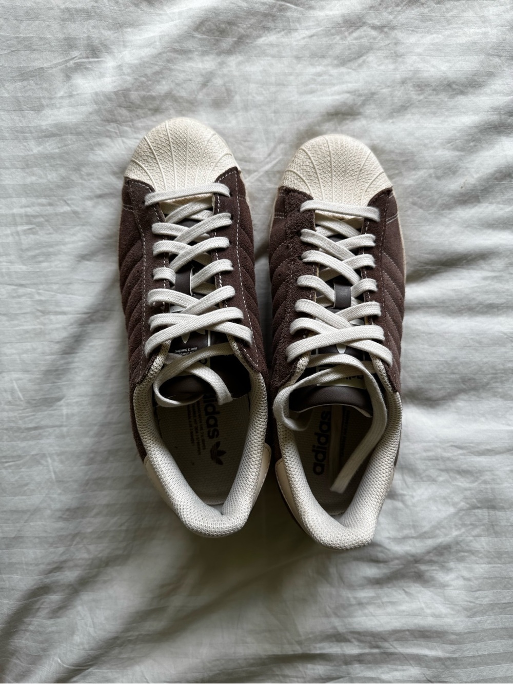 Adidas Superstars Size 8.5 Womens in Discontinued Colorway - Picture 2 of 5